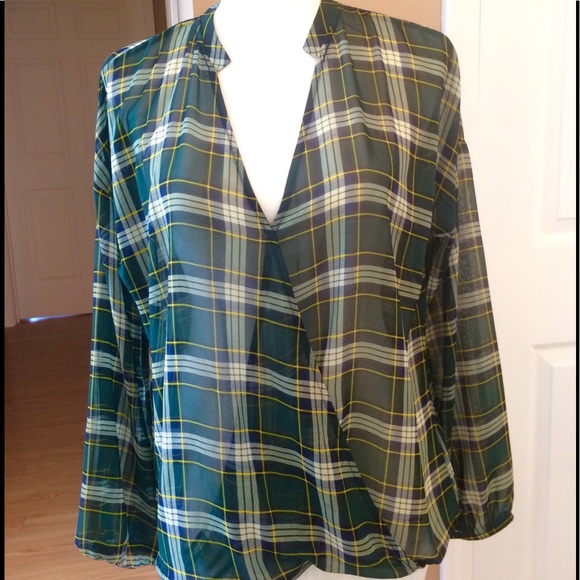 Love Culture Tops - Love Culture plaid blouse